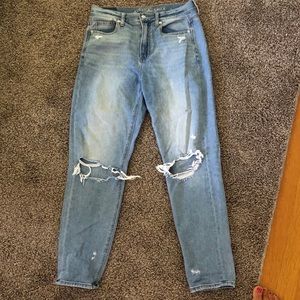 American Eagle Mom Jeans